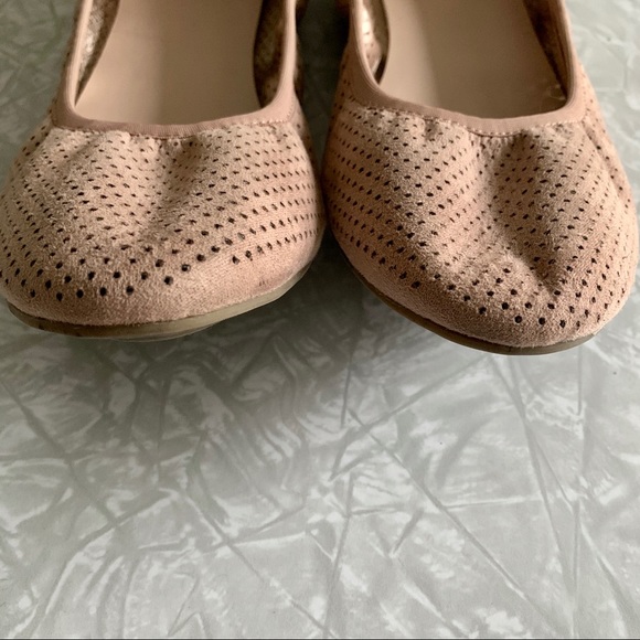 NWOT Sophie17 Blush Perforated Ballet Flat 7 - Picture 3 of 8